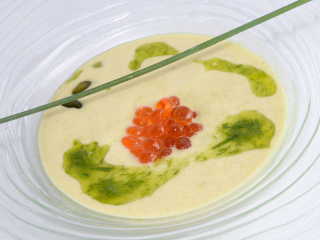 receta simple y sencilla Ajo blanco de pistacho con huevas