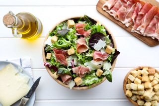 receta simple y sencilla Ensalada Coherente con jamón serrano y anchoas