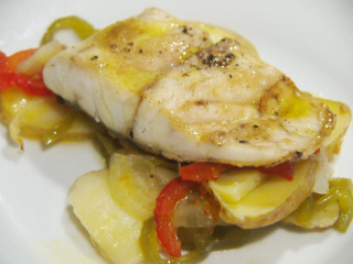 receta simple y sencilla Bacalao al horno con verduras y patatas