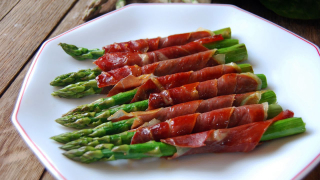 receta simple y sencilla Espárragos trigueros con jamón