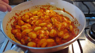 receta simple y sencilla  Gnocchi con tomate