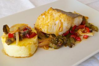 receta simple y sencilla Filete de bacalao al horno con verduras