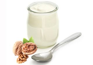 receta simple y sencilla Yogur de soja con 2 nueces