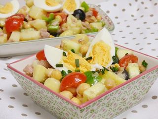 receta simple y sencilla  Ensalada de garbanzos con huevo duro