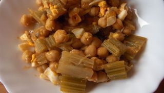 receta simple y sencilla Cardo con garbanzos