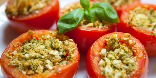 receta simple y sencilla Tomates rellenos de algas y quinoa