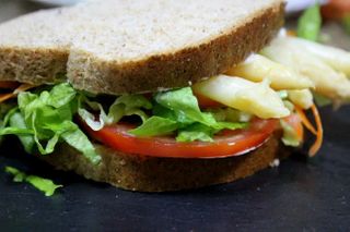 receta simple y sencilla  Bocadillo vegetal de espárragos