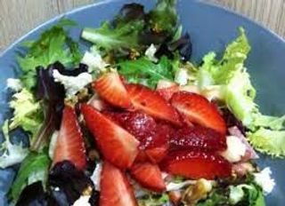 receta simple y sencilla Ensalada tibia de fresas