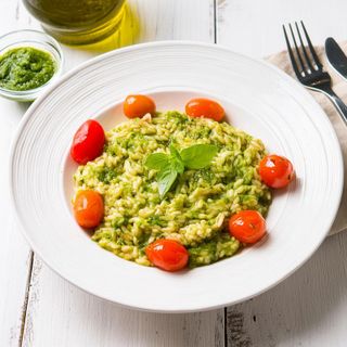 receta simple y sencilla  Risotto de pesto y cherrys