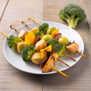 receta simple y sencilla Brochetas de seitán con verduras